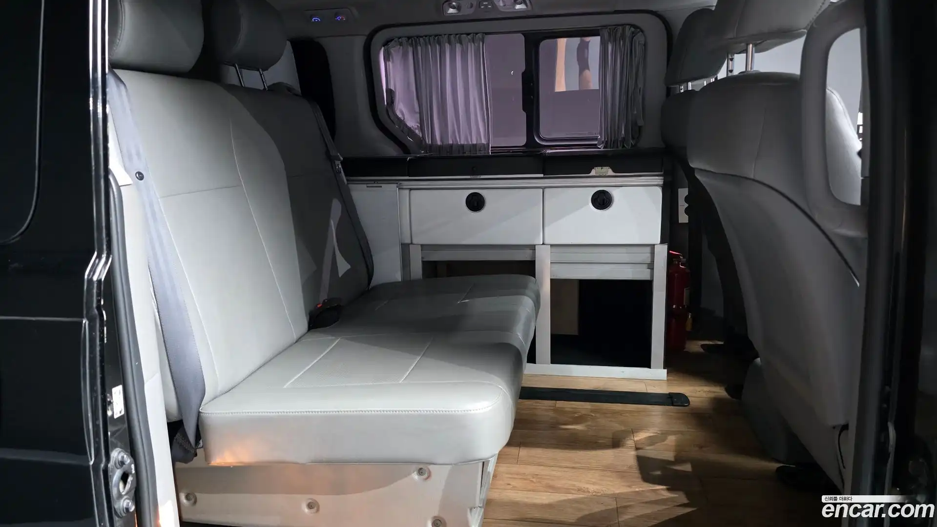 Starex Hyundai 2016.6-OPTION-015
