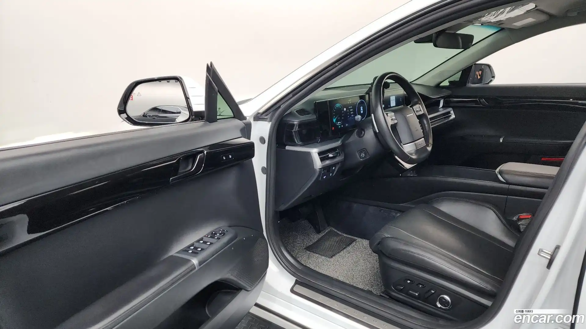 Grandeur Hyundai 2023.8-INNER-010