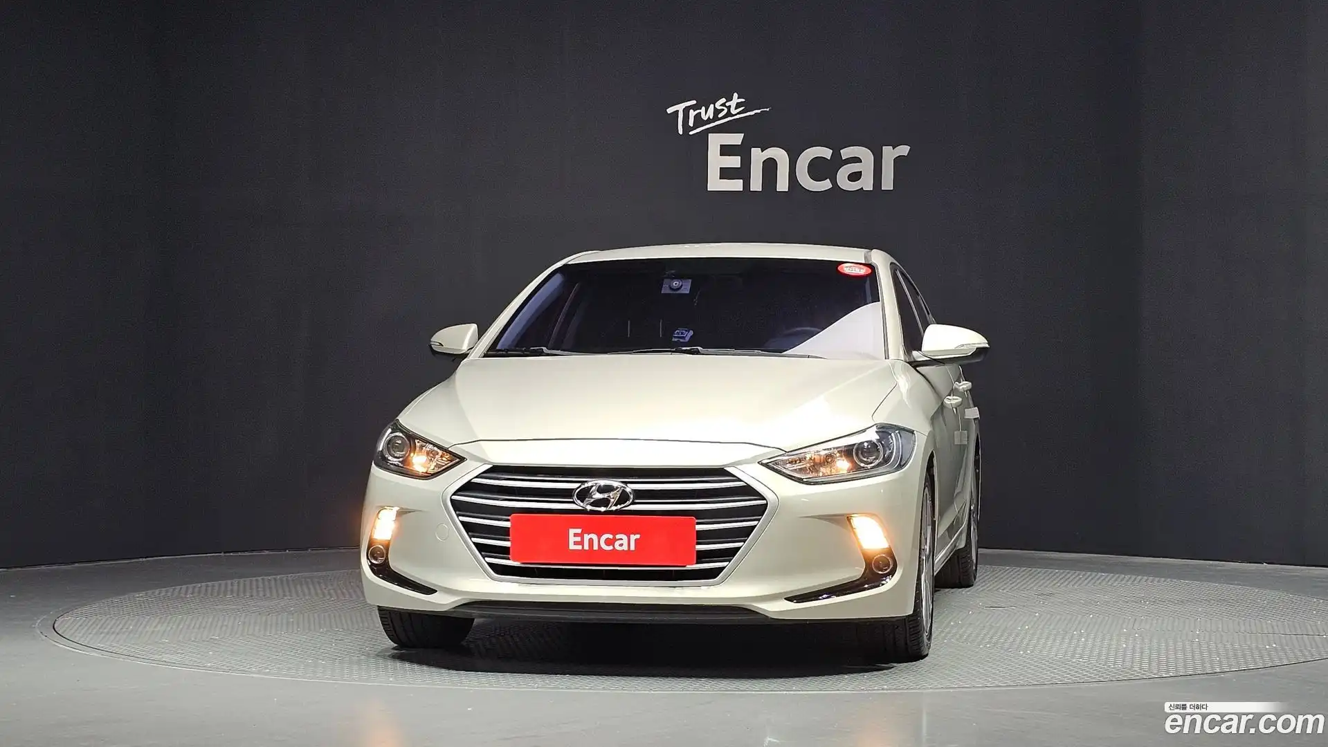 AVANTE Hyundai 2016.11-OUTER-003