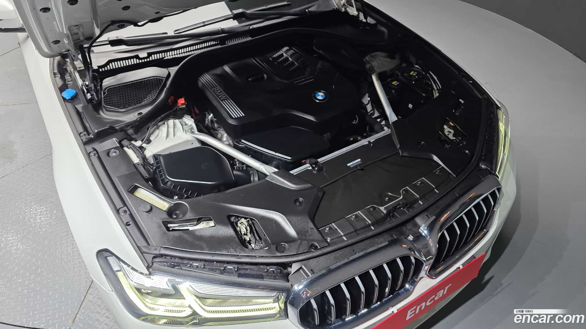 5-Series BMW 2022.1-OUTER-006