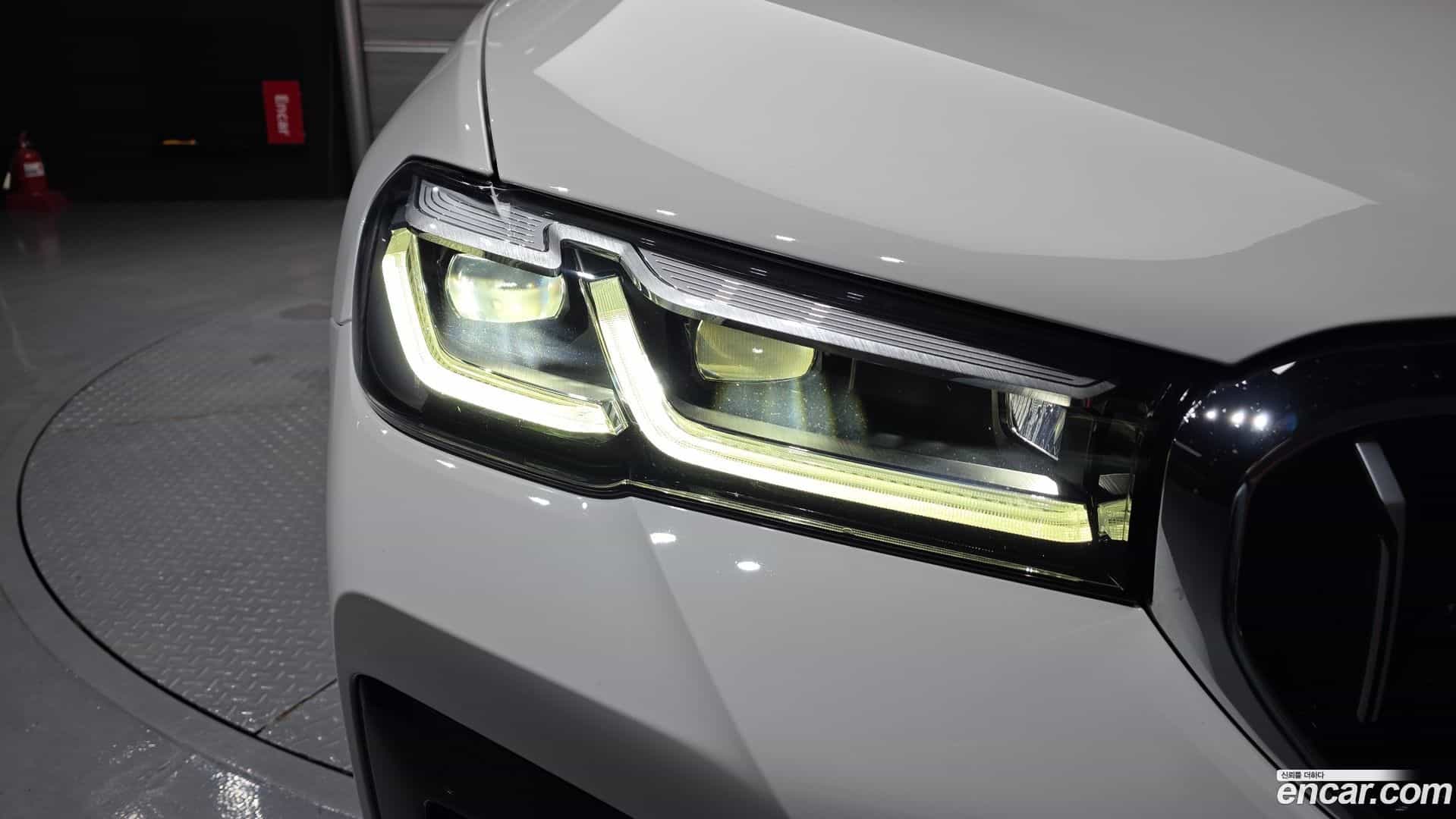 5-Series BMW 2022.1-OUTER-032