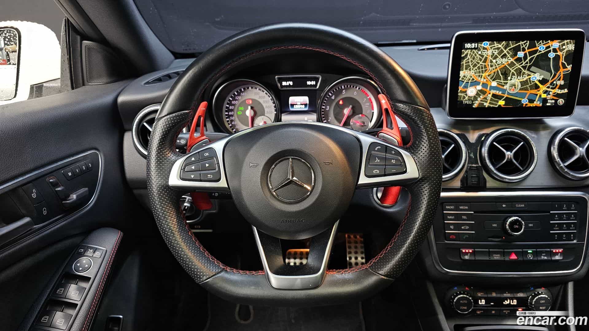 CLA-Class Mercedes-Benz 2016.3-OPTION-017