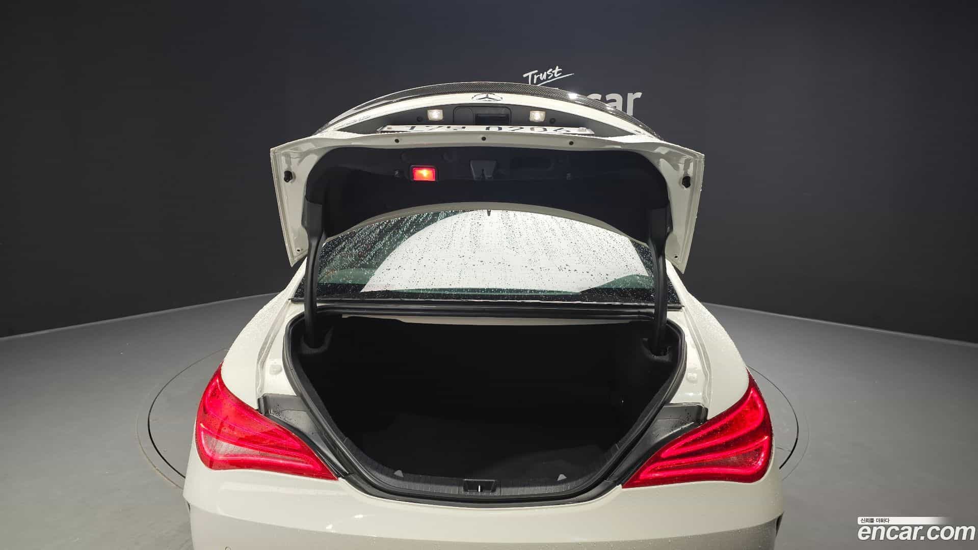 CLA-Class Mercedes-Benz 2016.3-OPTION-024