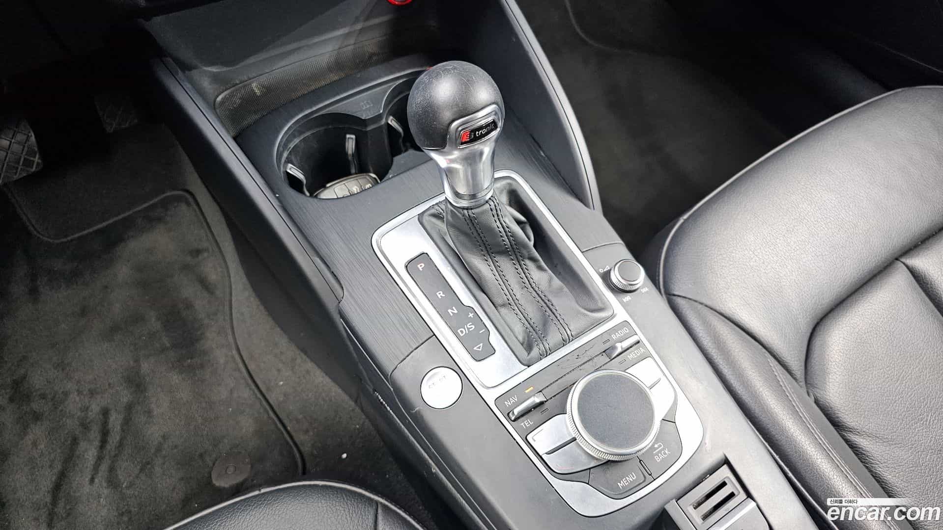 A3 Audi 2016.0-INNER-009
