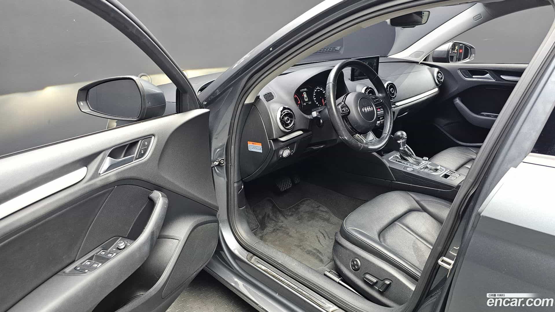 A3 Audi 2016.0-INNER-010