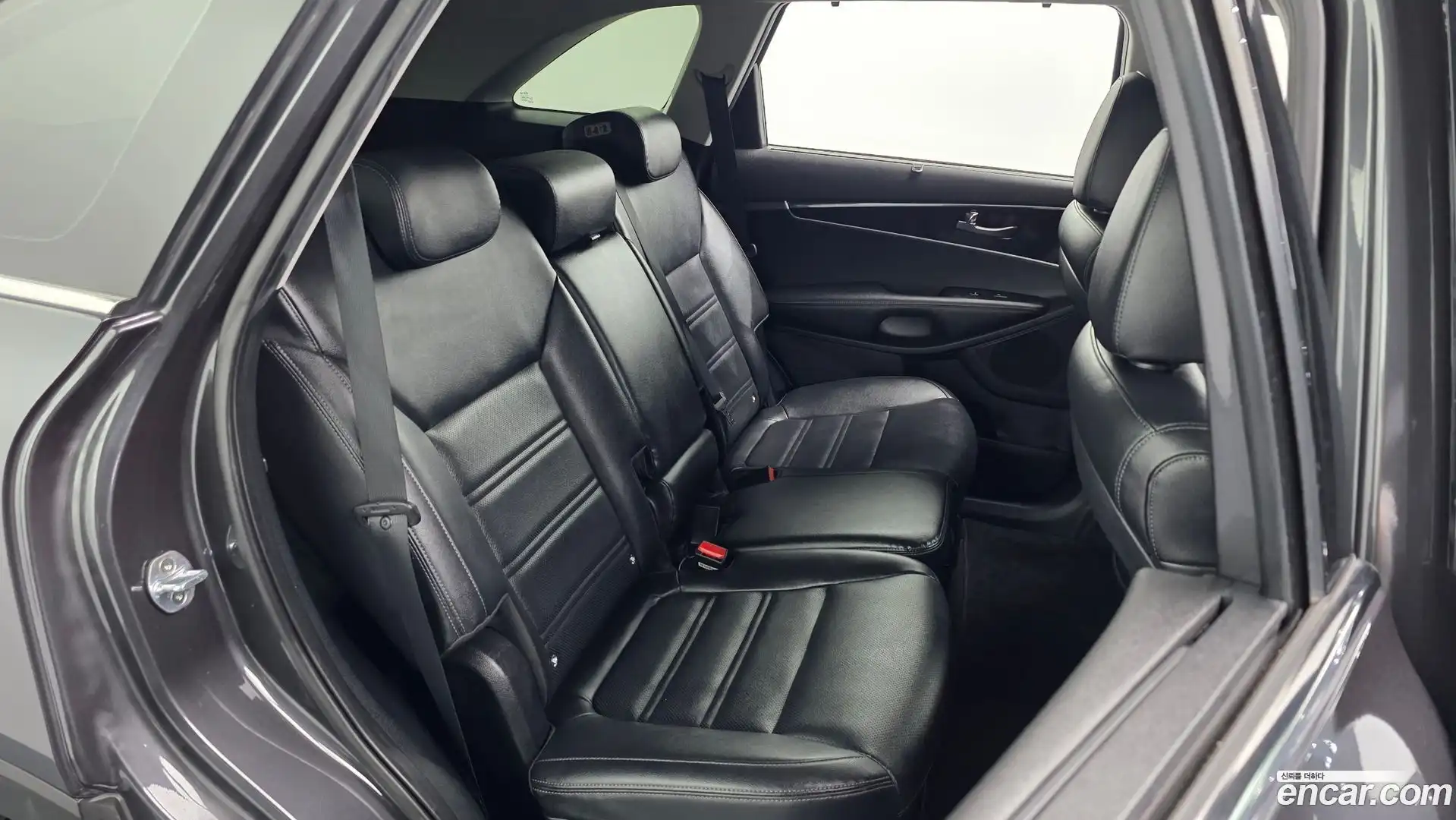 Sorento Kia 2017.8-OPTION-015