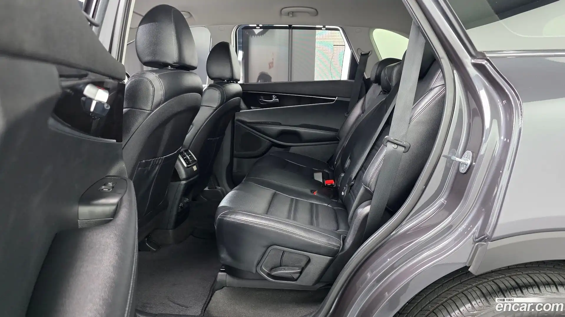 Sorento Kia 2017.8-OPTION-016