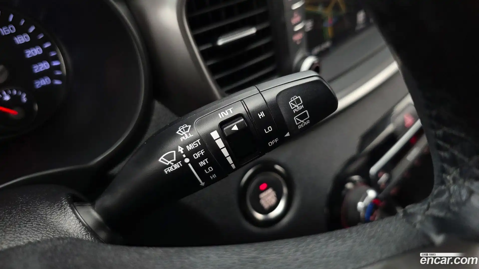 Sorento Kia 2017.8-OPTION-023