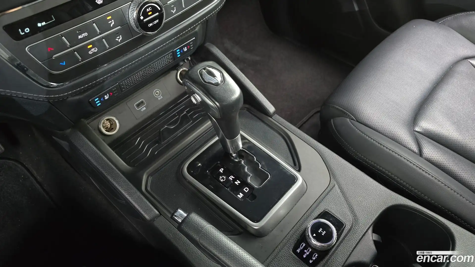 Rexton KG Mobility 2019.3-INNER-009