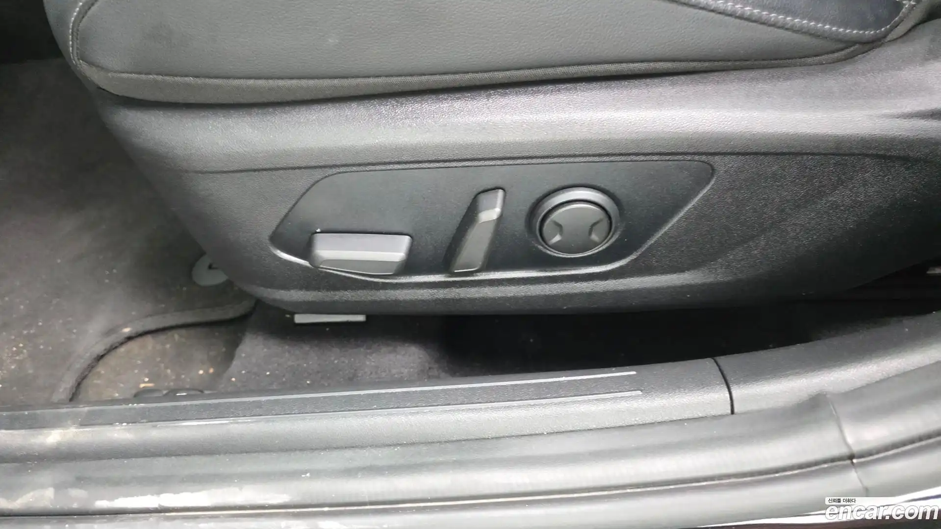 AVANTE Hyundai 2020.4-OPTION-044