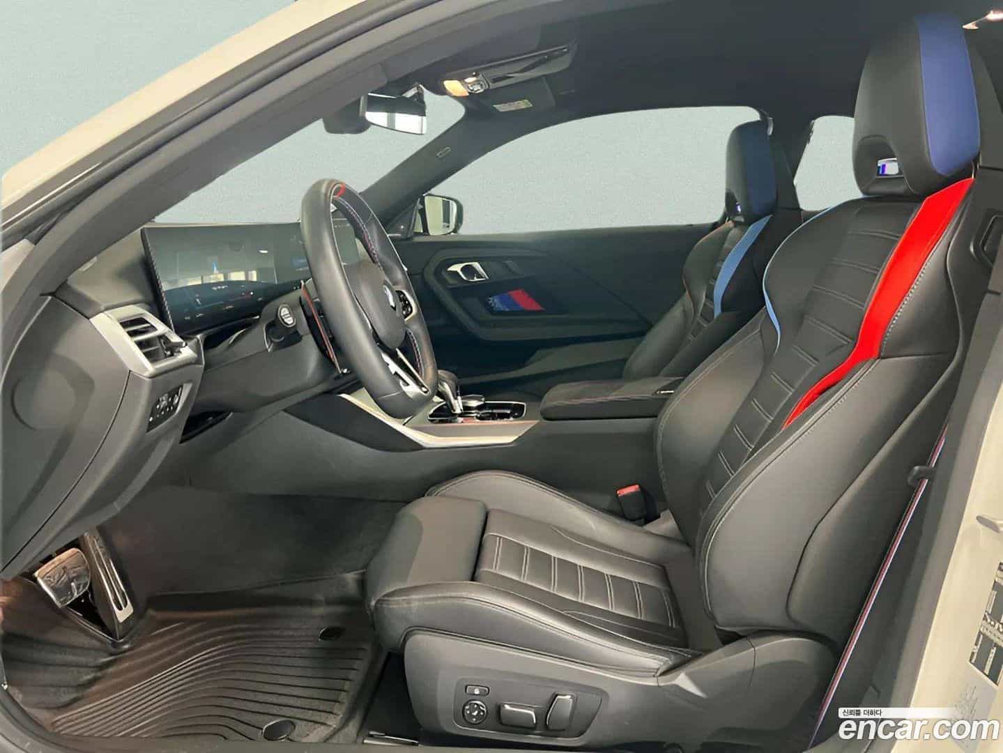 M2 BMW 2025.9-INNER-010