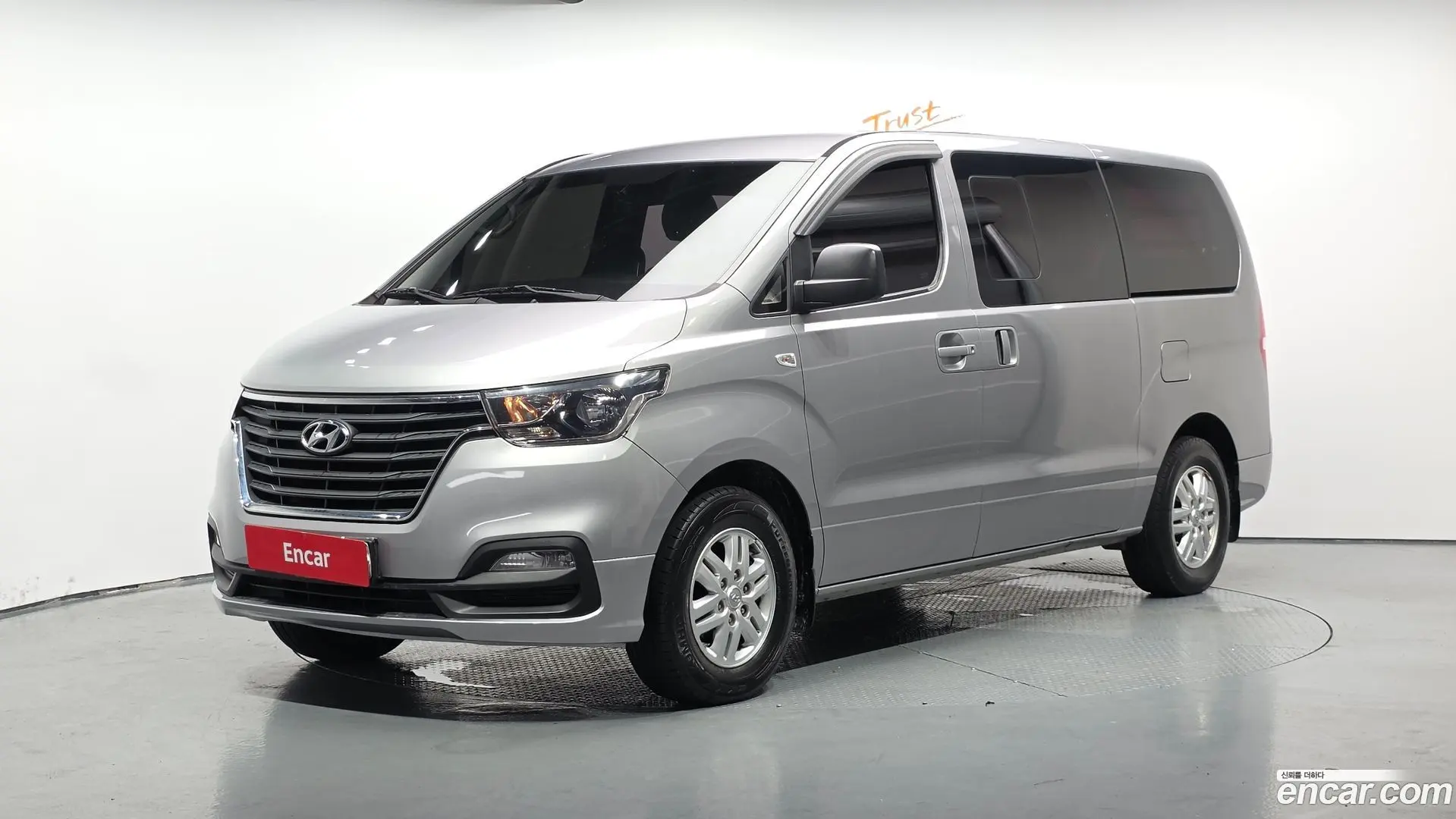 Main__Slider__Photo:Starex Hyundai 2018.7-0