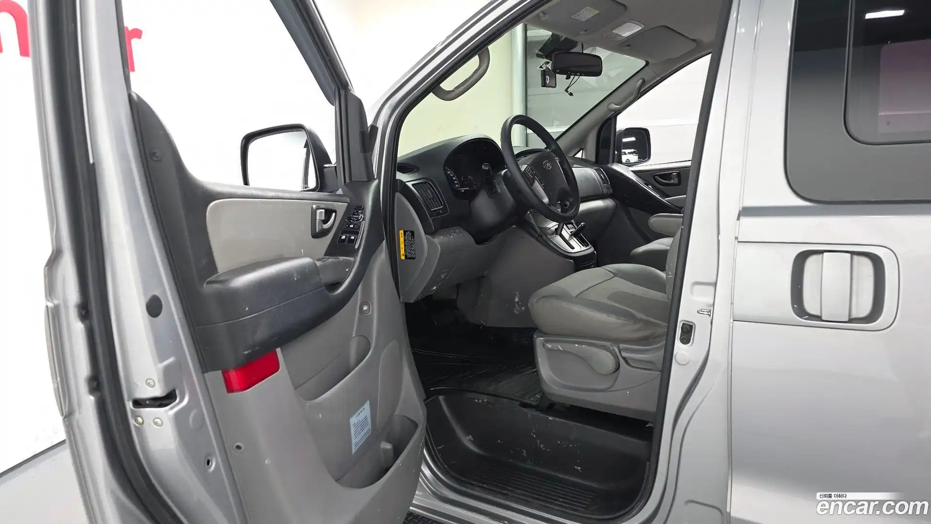 Starex Hyundai 2018.7-INNER-010