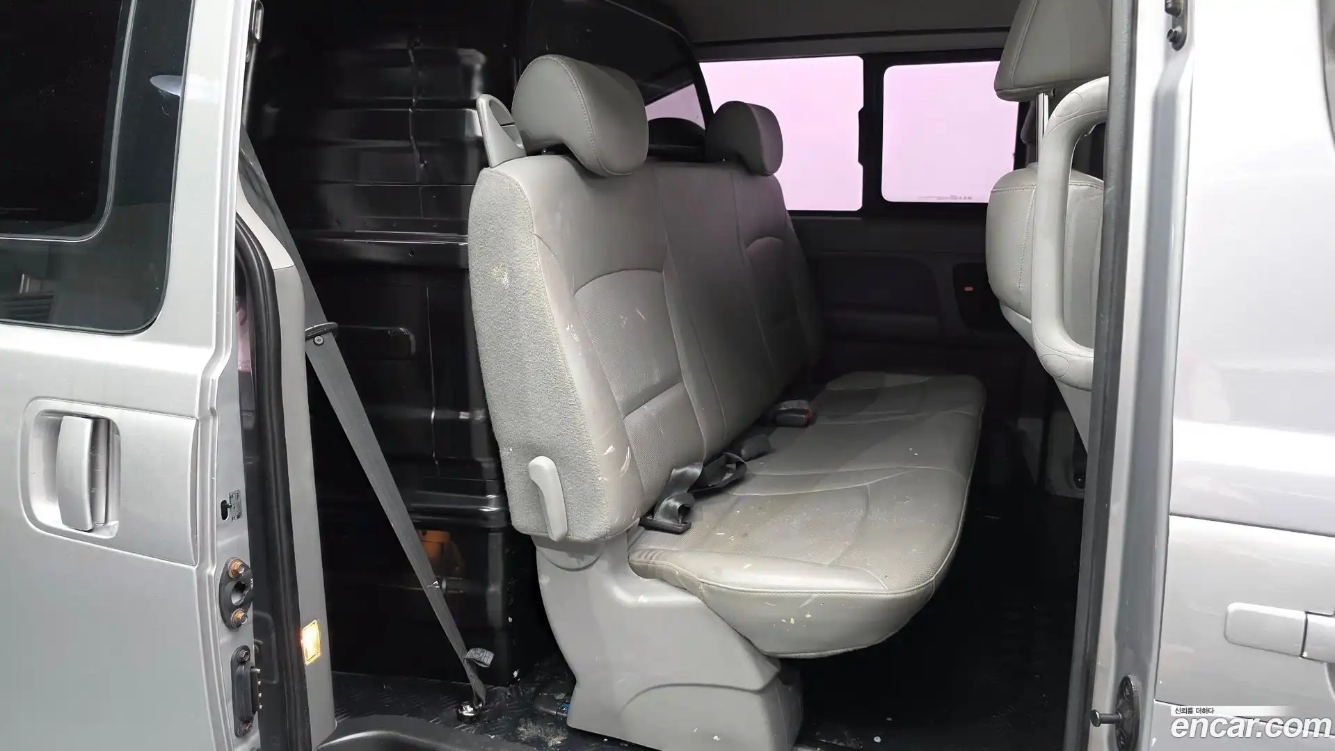 Starex Hyundai 2018.7-OPTION-016