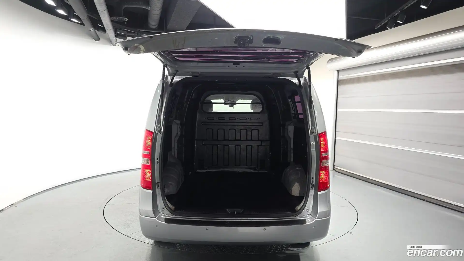 Starex Hyundai 2018.7-OPTION-024