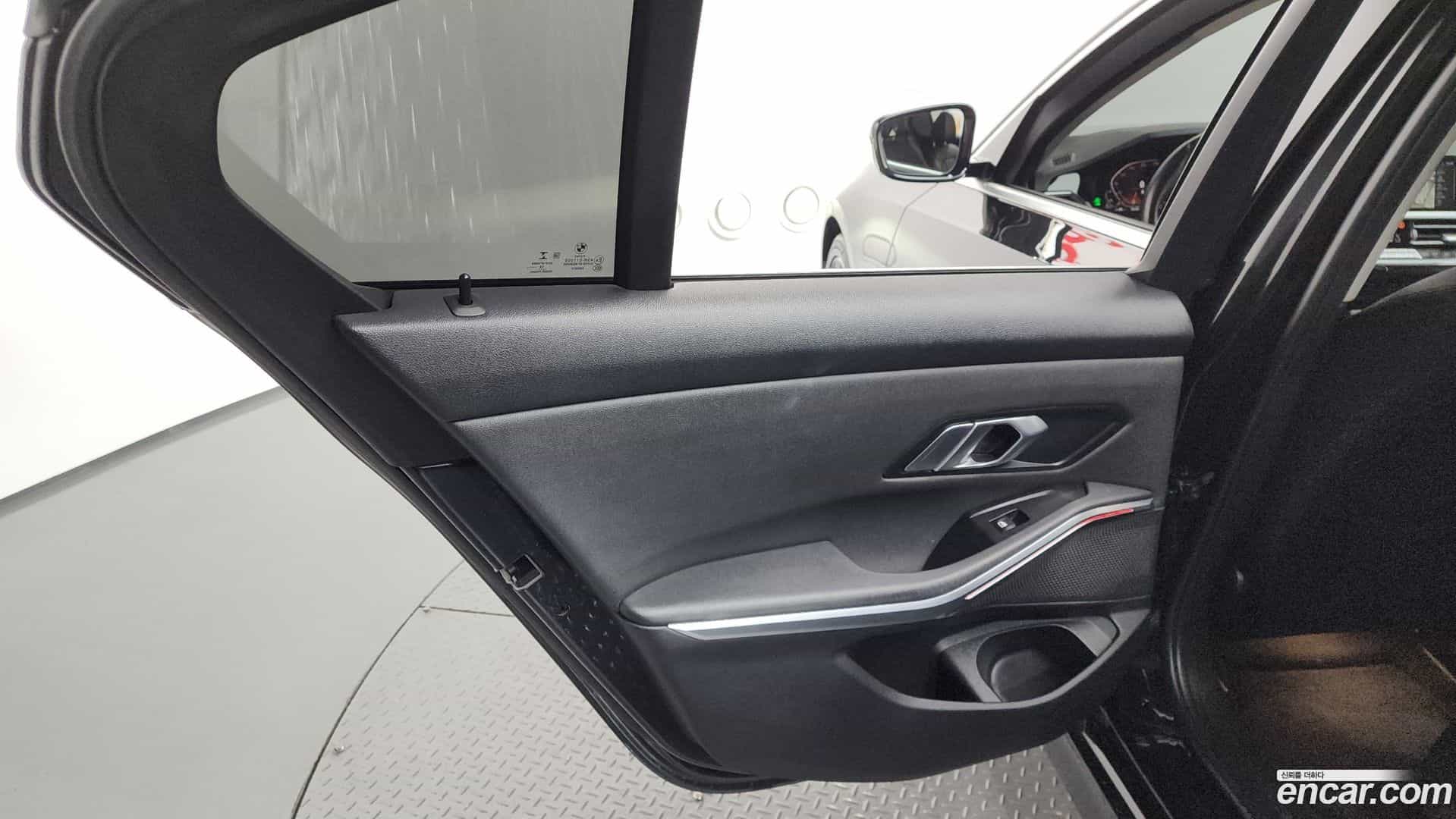 3-Series BMW 2019.7-INNER-035