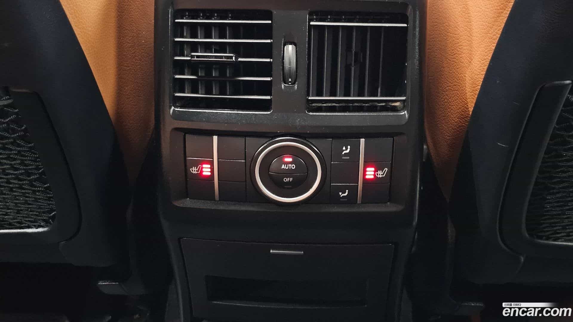 GLE-Class Mercedes-Benz 2018.8-OPTION-024