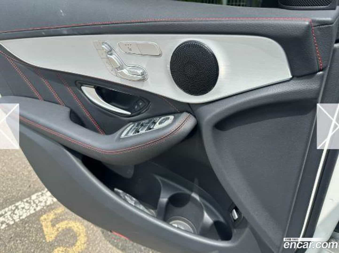 GLC-Class Mercedes-Benz 2022.9-OPTION-016
