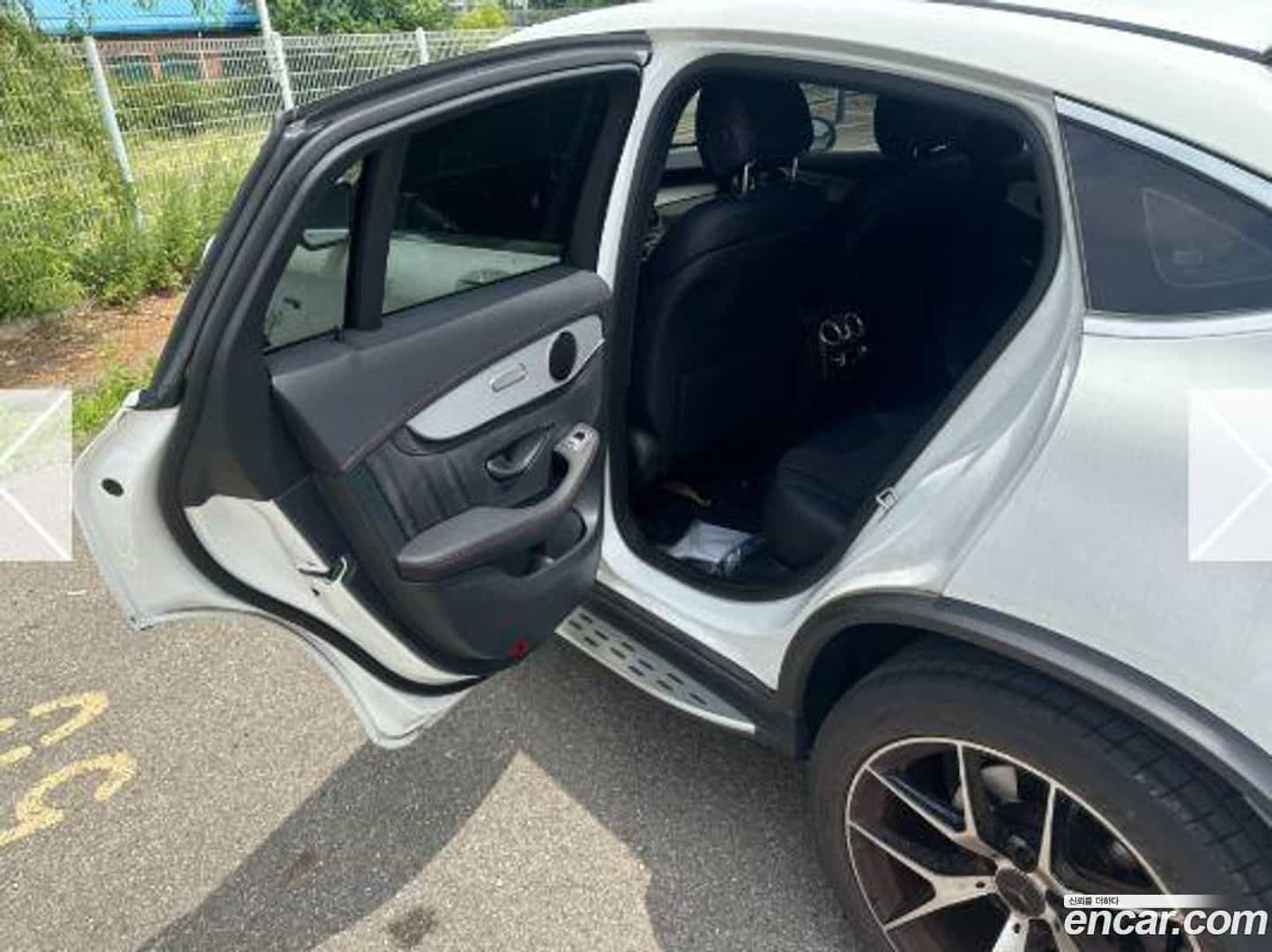 GLC-Class Mercedes-Benz 2022.9-OPTION-017