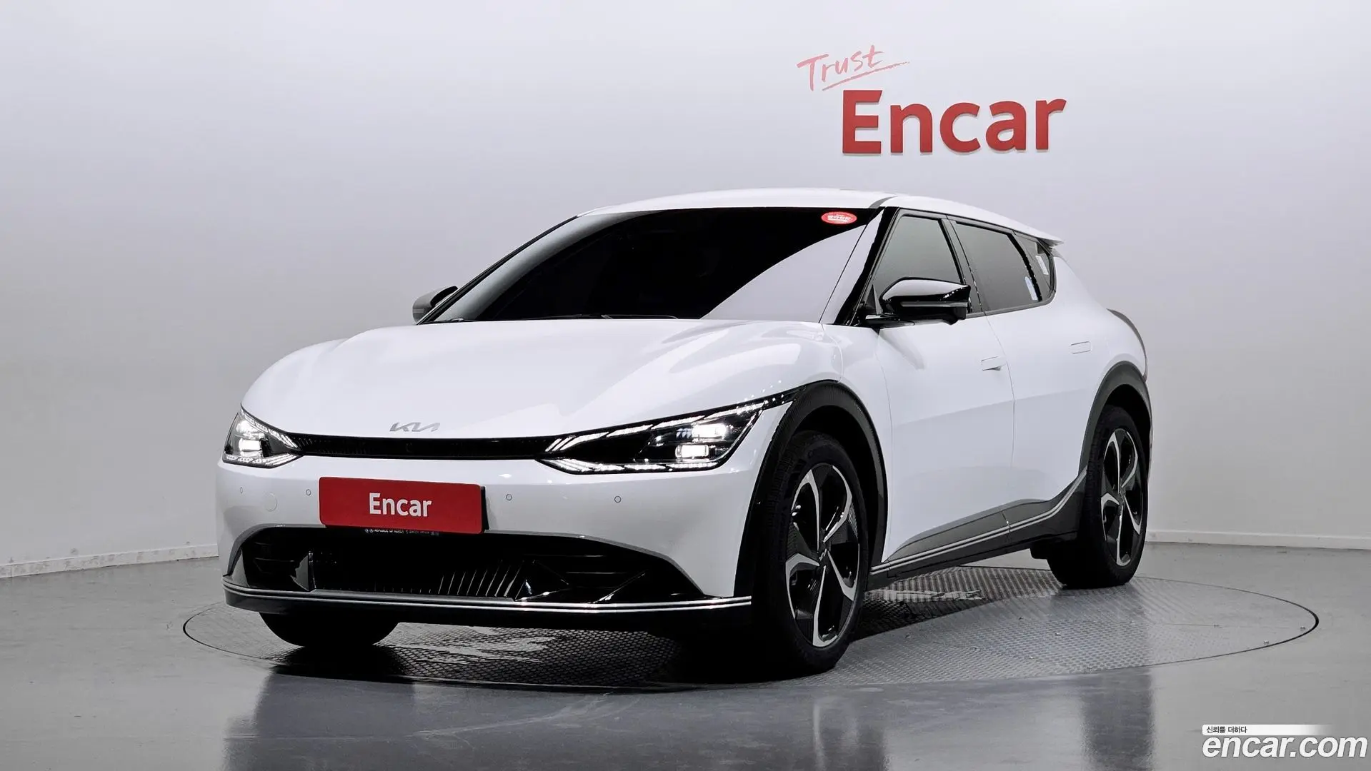 Main__Slider__Photo:EV6 Kia 2024.2-0