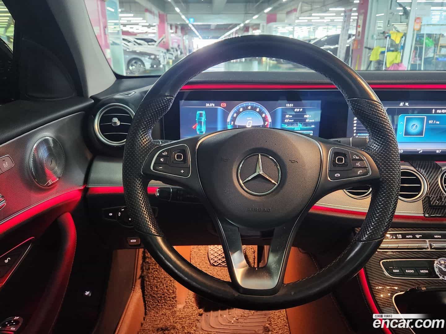 E-Class Mercedes-Benz 2016.8-INNER-009