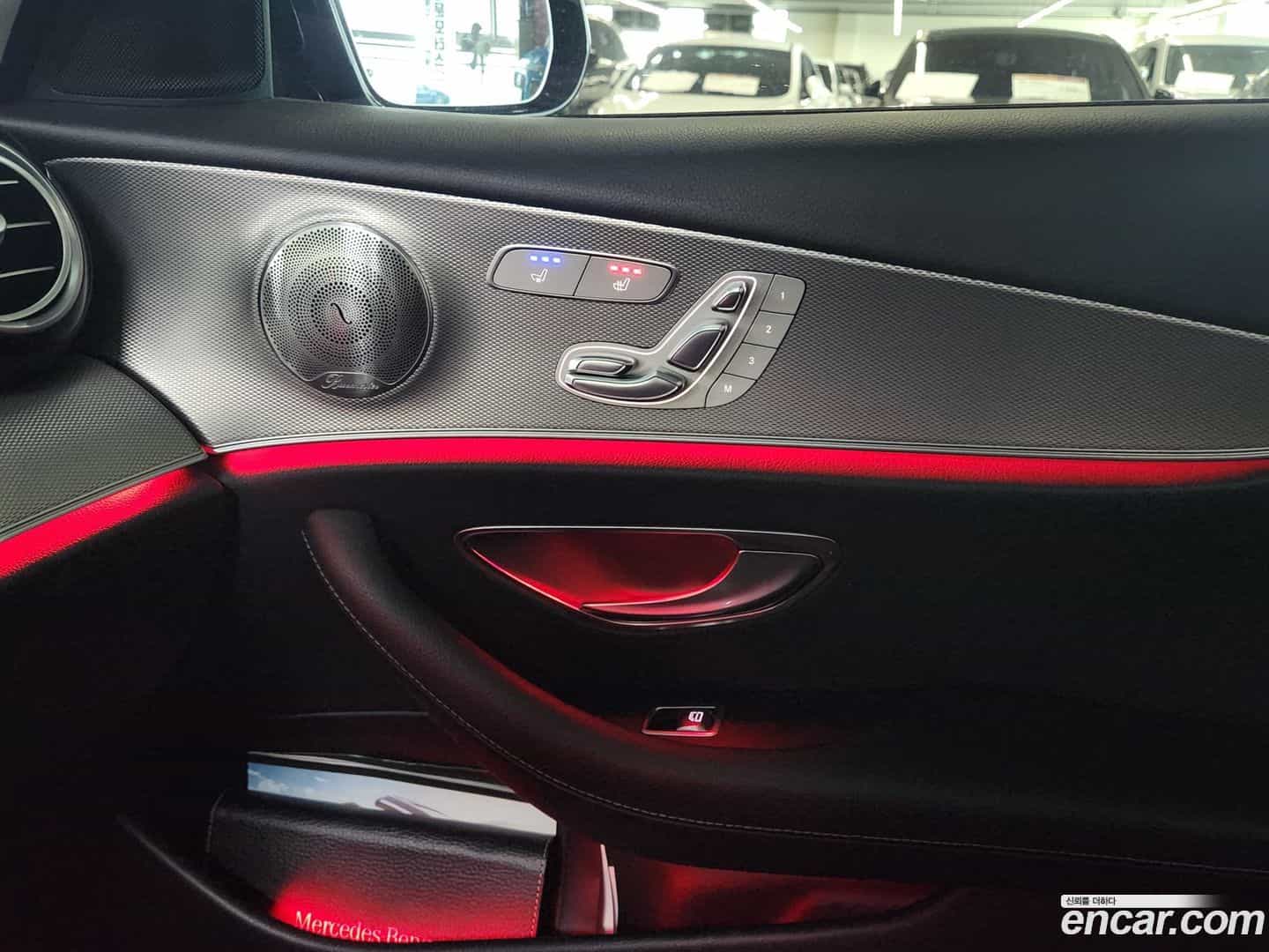 E-Class Mercedes-Benz 2016.8-OPTION-022