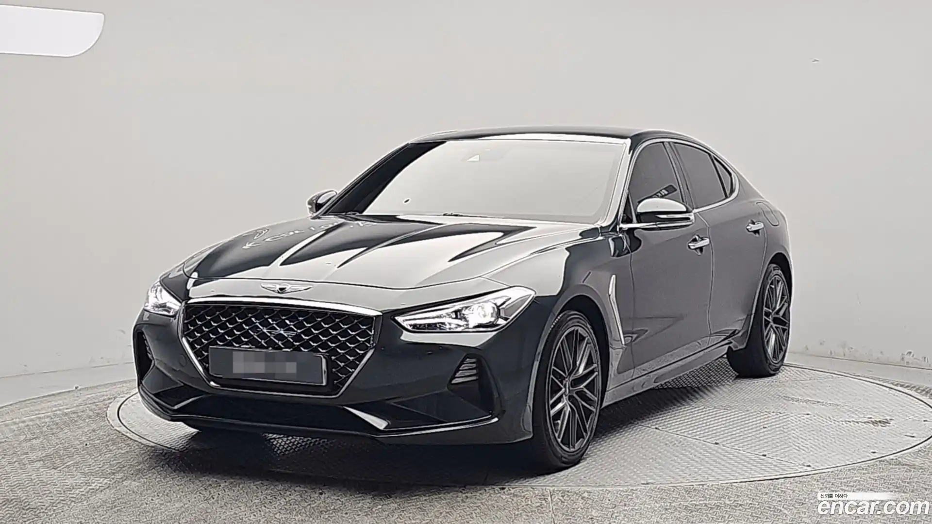 G70 Genesis 2017.11-OUTER-001