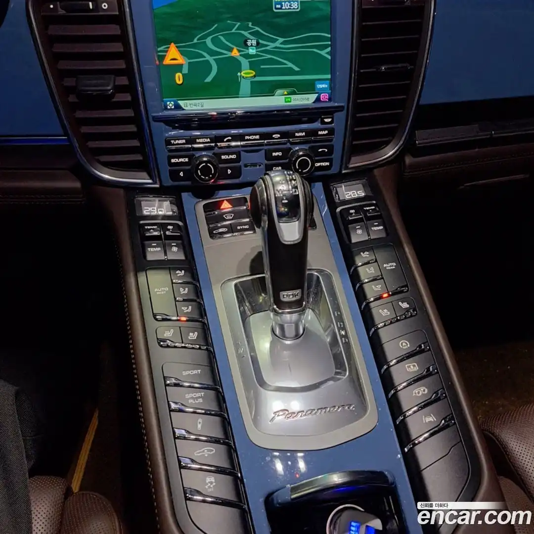 Panamera Porsche 2014.2-OUTER-004