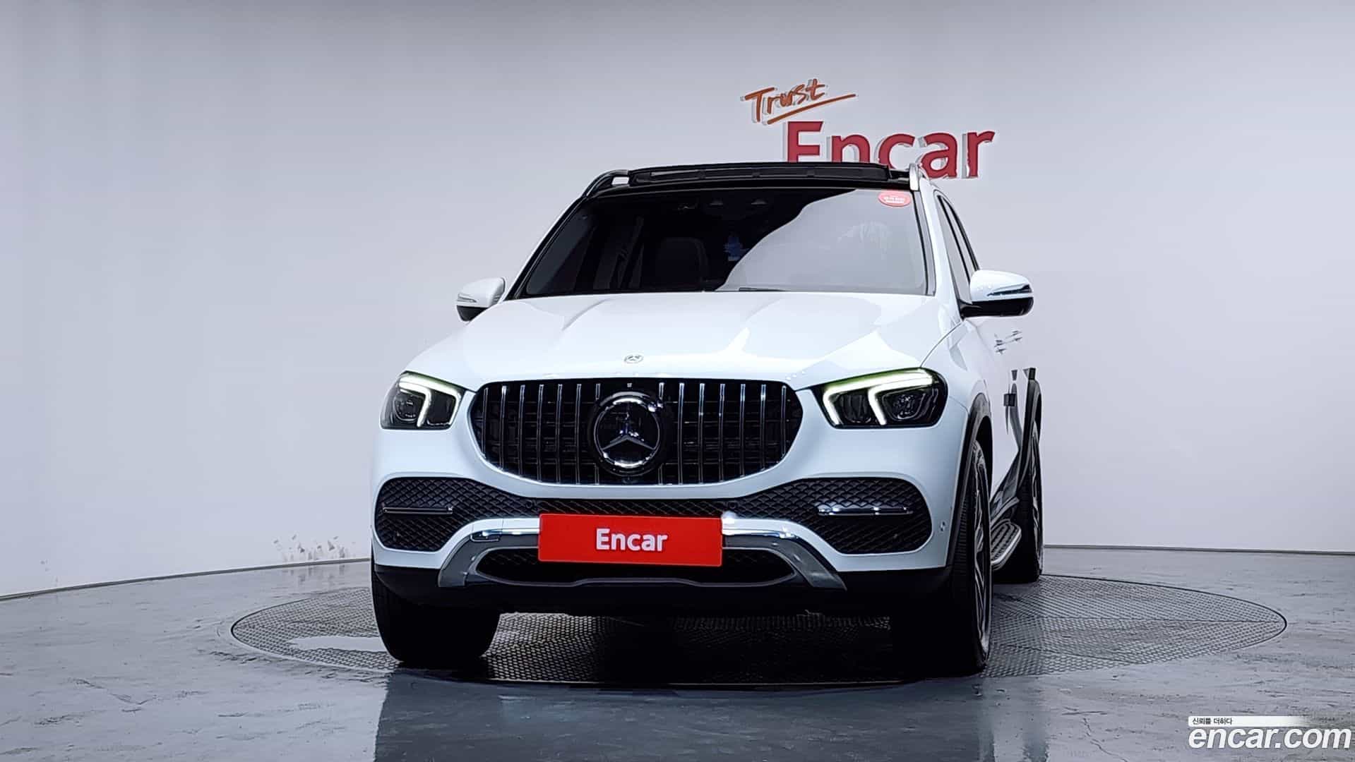 GLE-Class Mercedes-Benz 2022.1-OUTER-003
