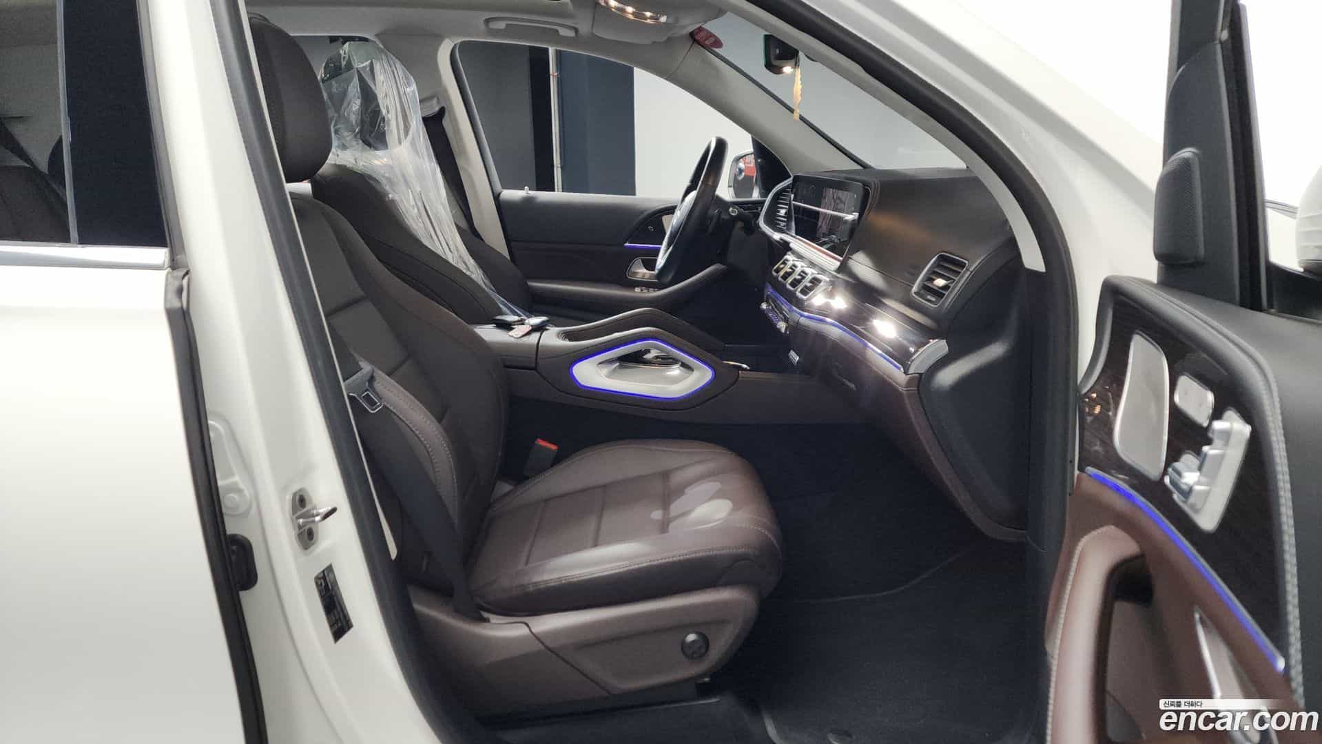 GLE-Class Mercedes-Benz 2022.1-OPTION-015