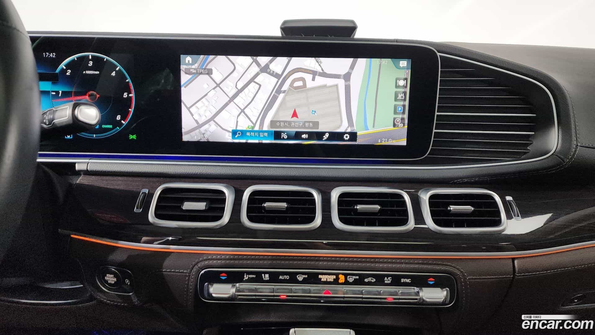 GLE-Class Mercedes-Benz 2022.1-OPTION-016