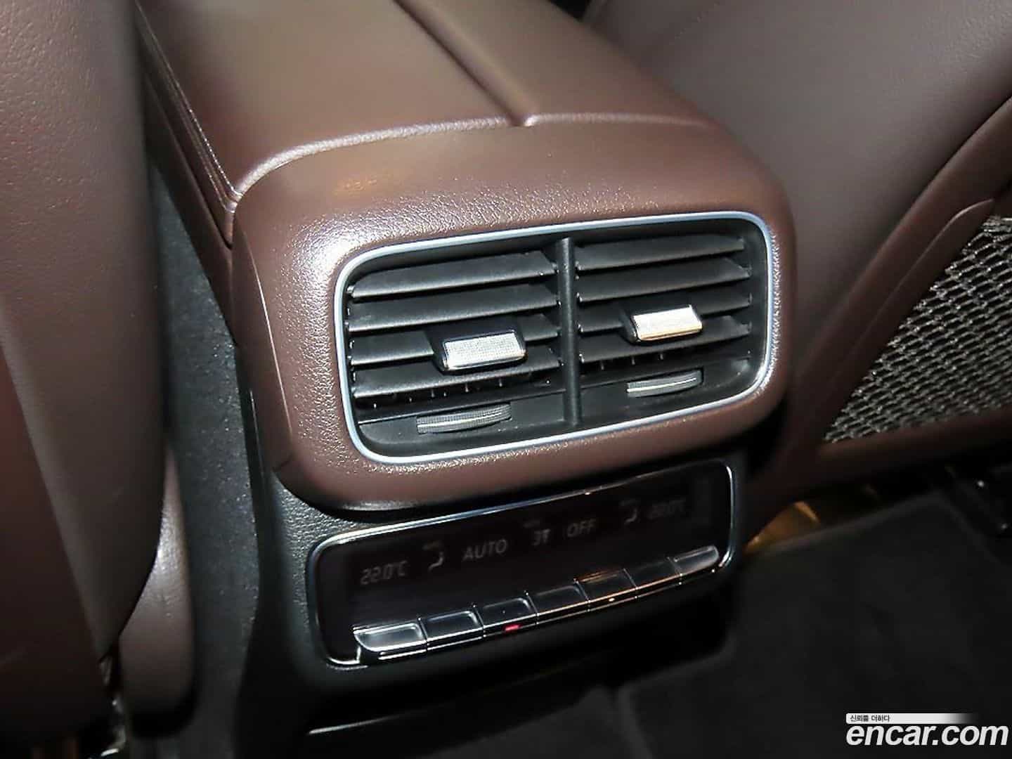 GLE-Class Mercedes-Benz 2022.1-OPTION-018