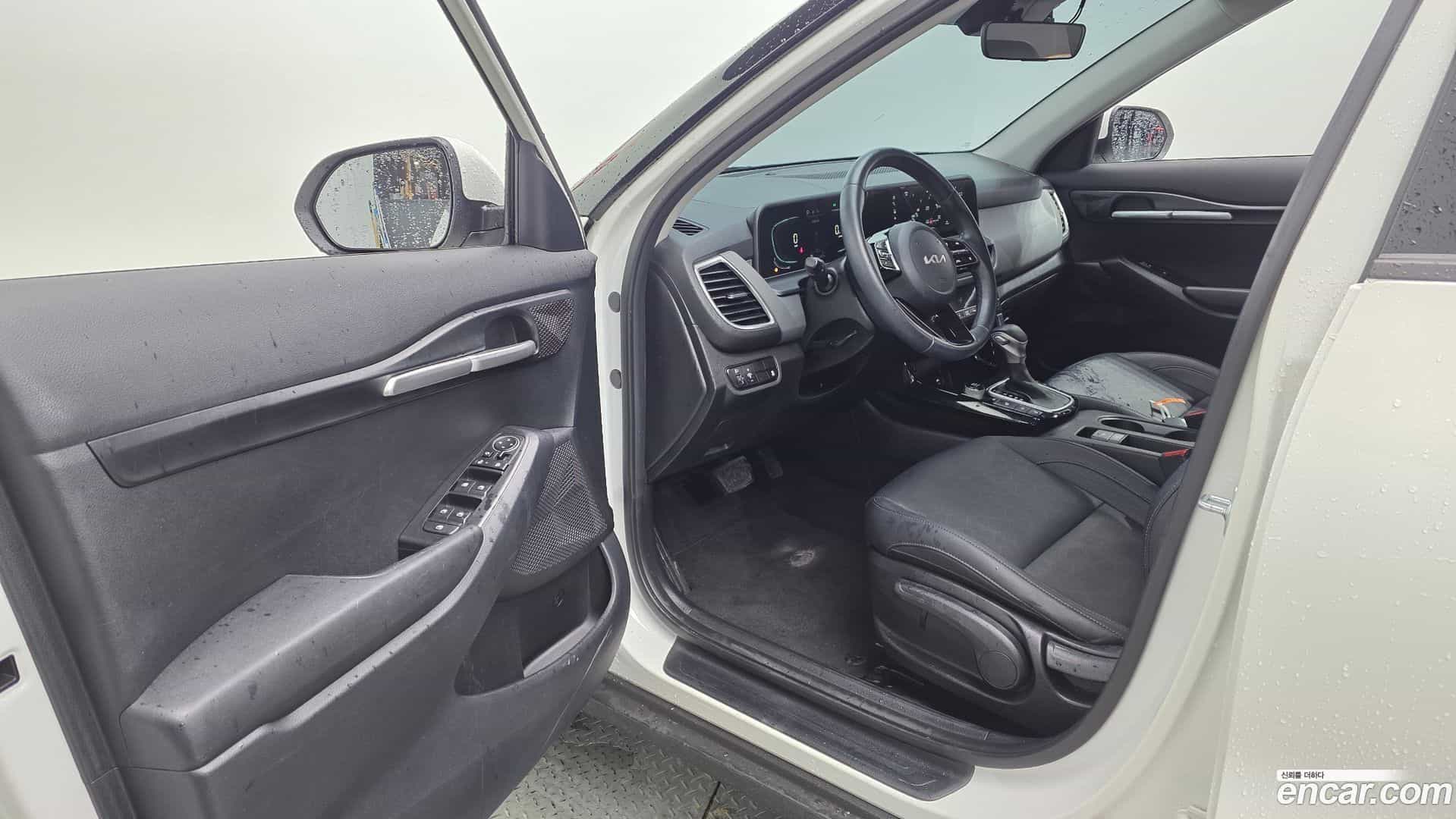 Seltos Kia 2023.4-INNER-010