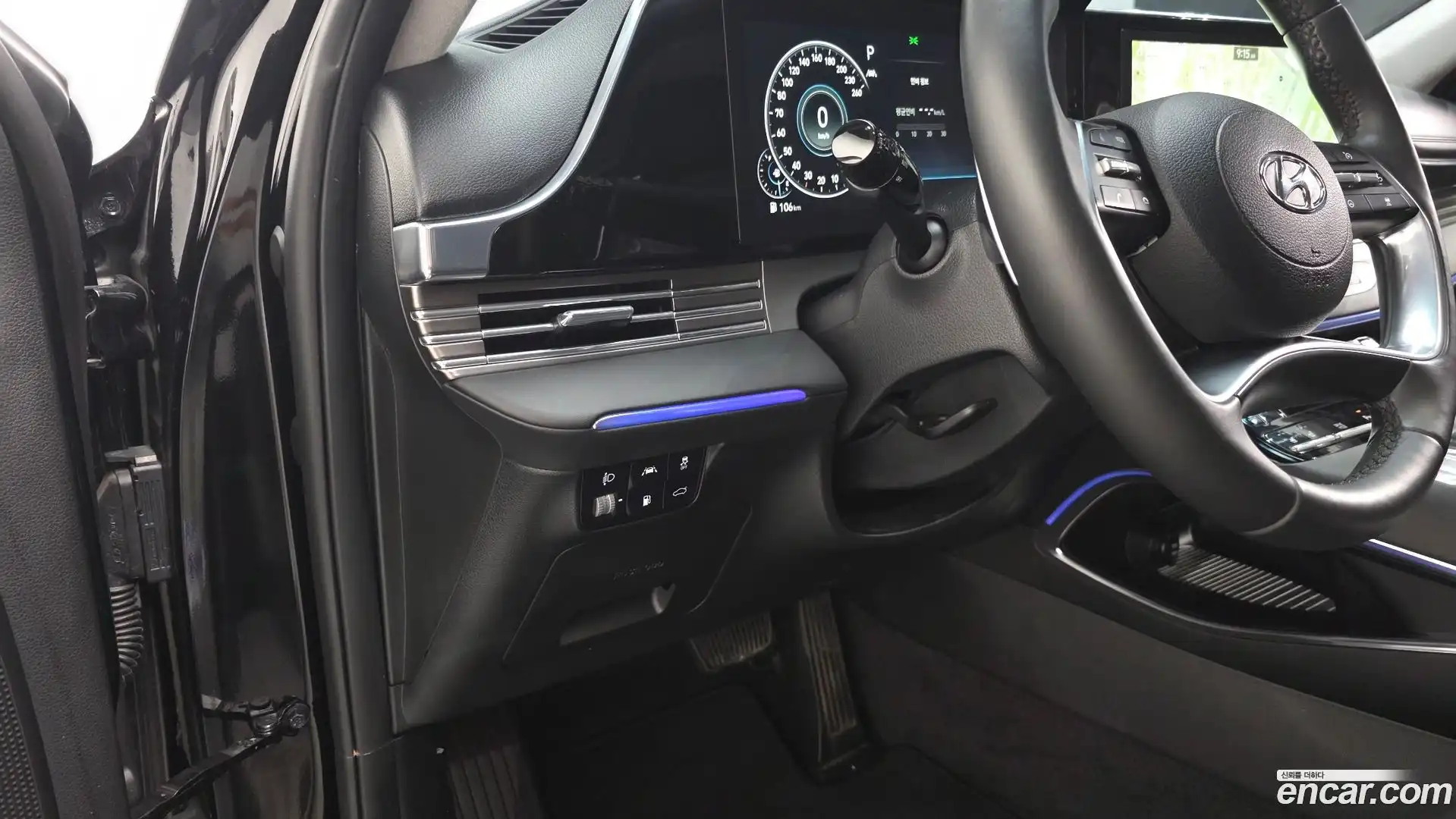 Grandeur Hyundai 2022.5-OPTION-017