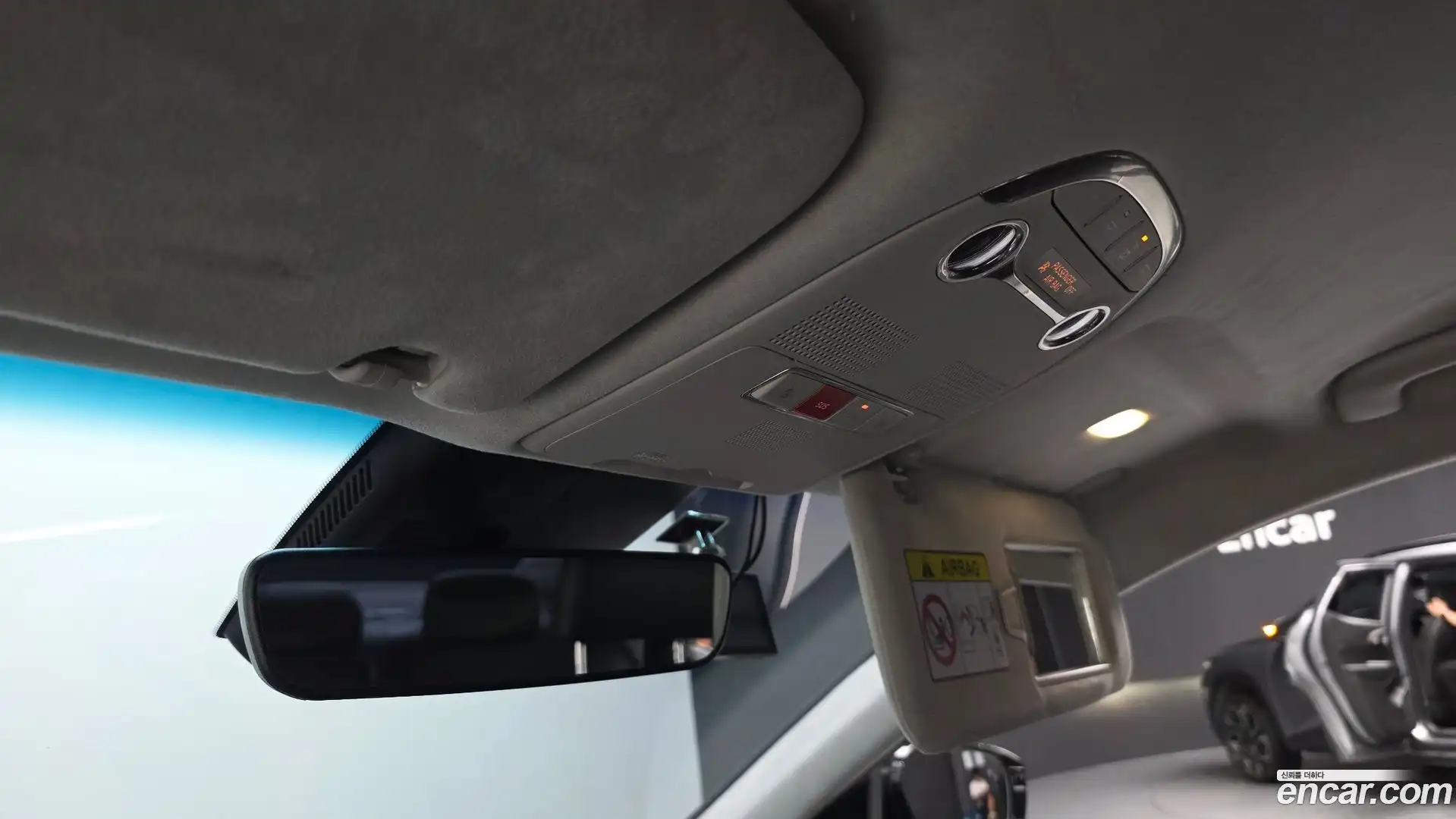 Grandeur Hyundai 2022.5-OPTION-021