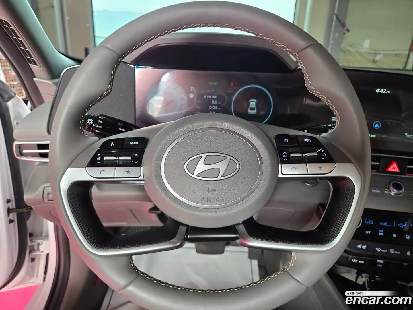 AVANTE Hyundai 2024.6-OPTION-021