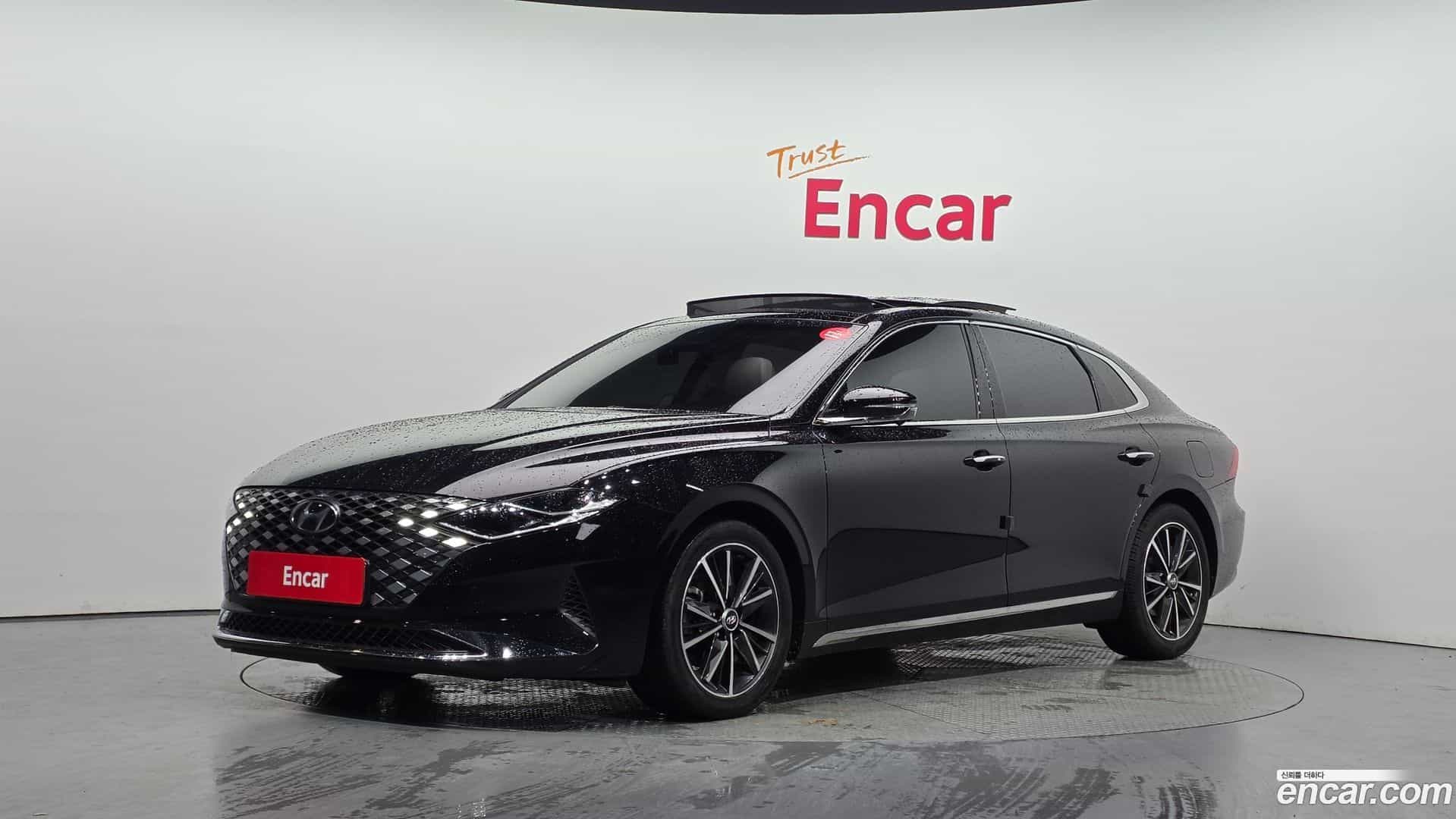Grandeur Hyundai 2022.2-OUTER-001