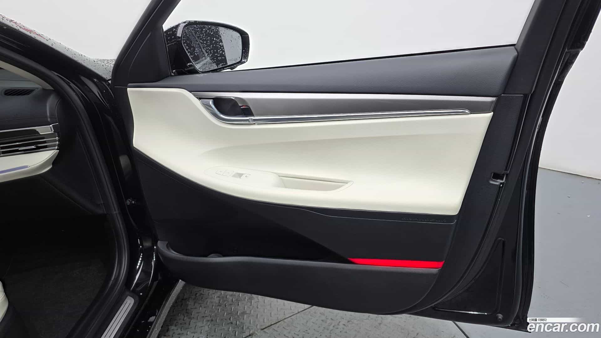 Grandeur Hyundai 2022.2-INNER-034