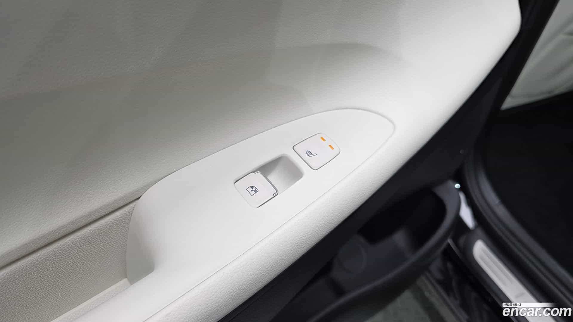Grandeur Hyundai 2022.2-OPTION-043