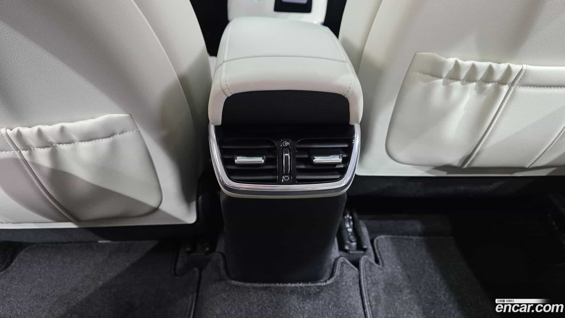 Grandeur Hyundai 2022.2-OPTION-050