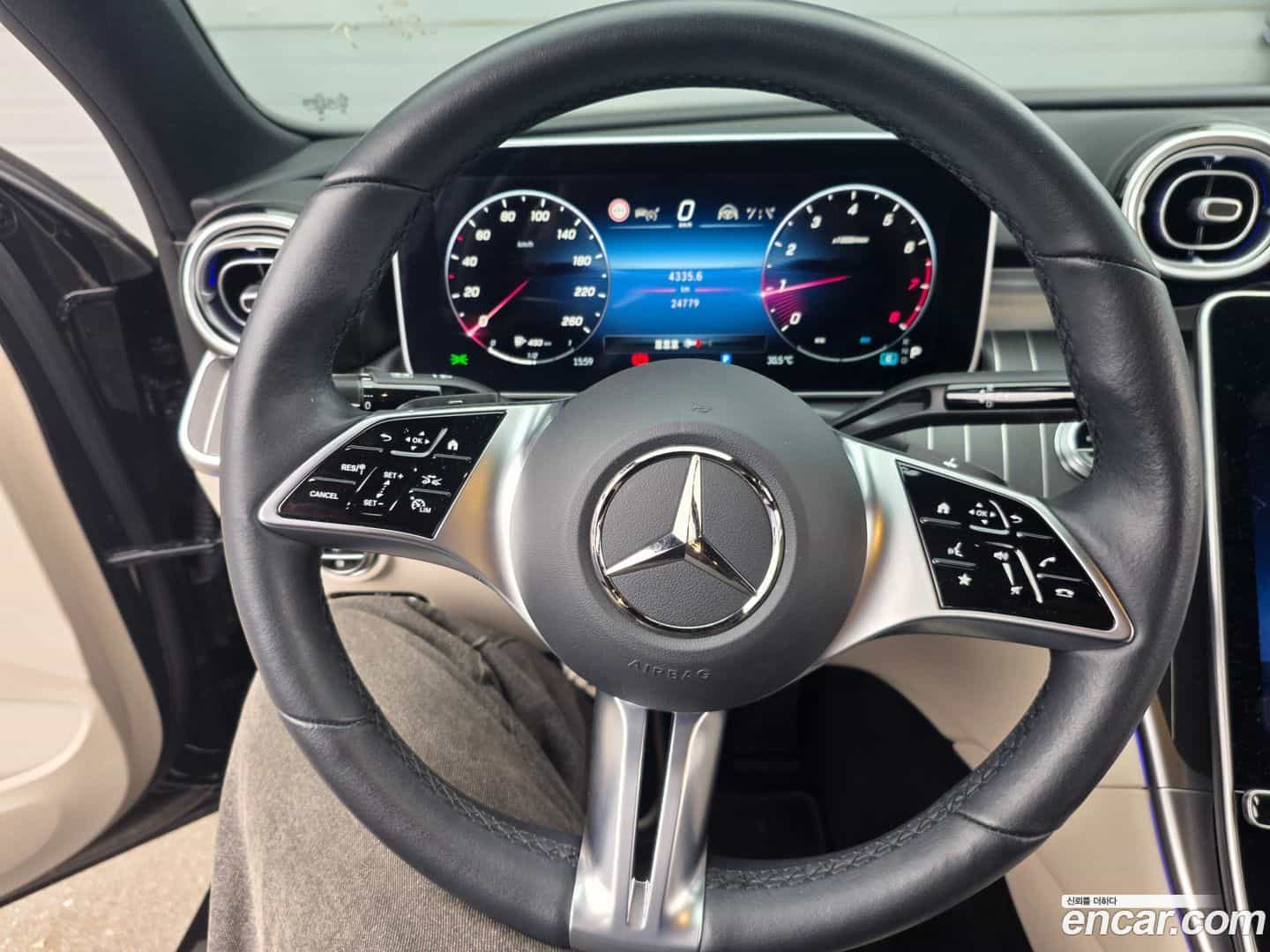 C-Class Mercedes-Benz 2023.9-OUTER-004