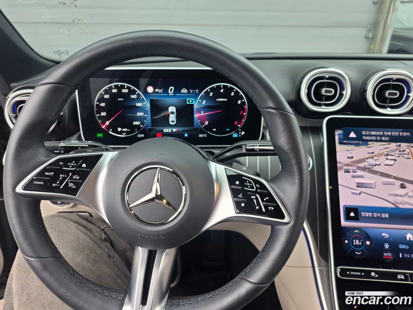 C-Class Mercedes-Benz 2023.9-INNER-007