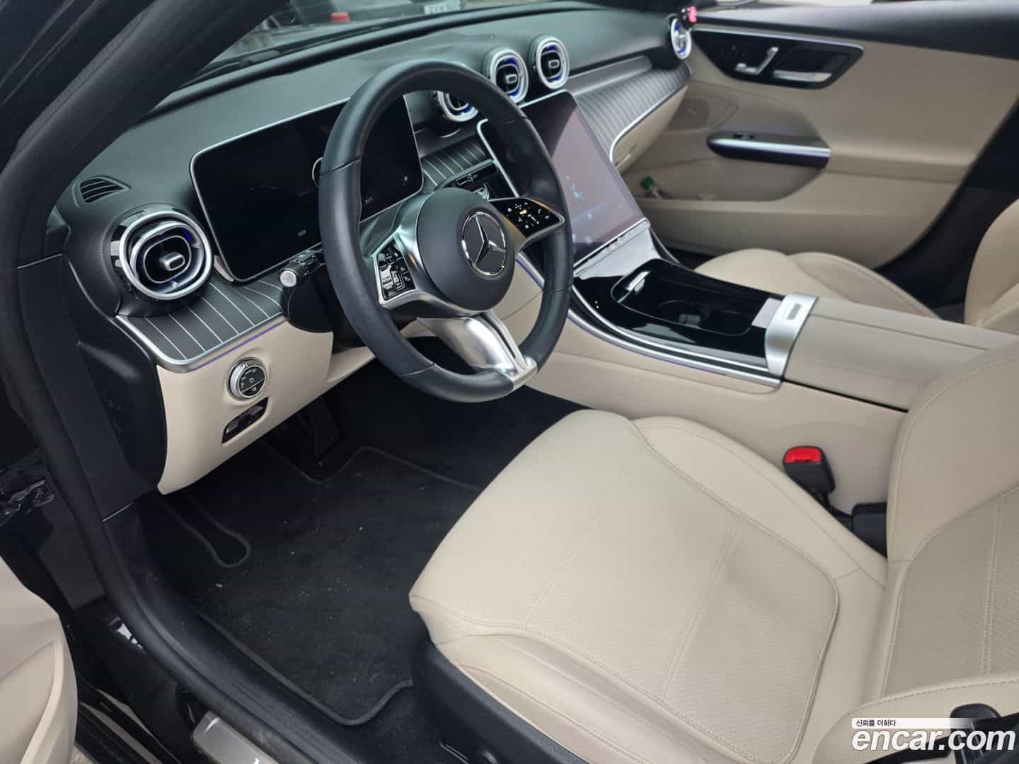 C-Class Mercedes-Benz 2023.9-OPTION-017