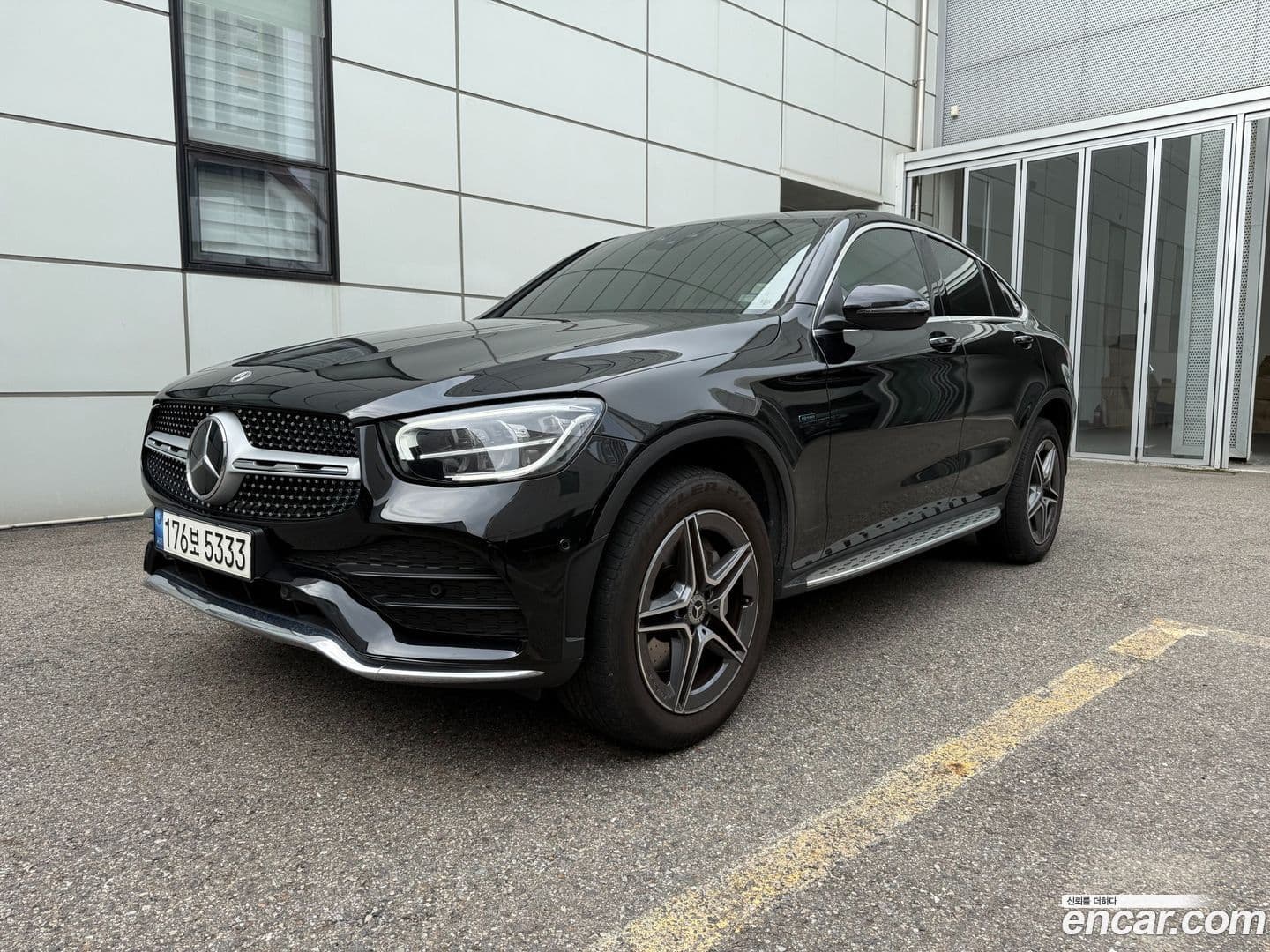 Main__Slider__Photo:GLC-Class Mercedes-Benz 2021.8-0