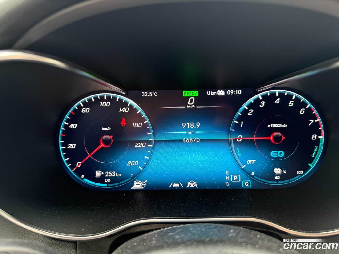 GLC-Class Mercedes-Benz 2021.8-INNER-008