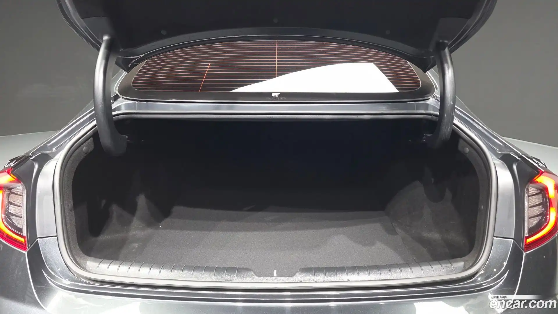 Sonata Hyundai 2019.4-OPTION-024