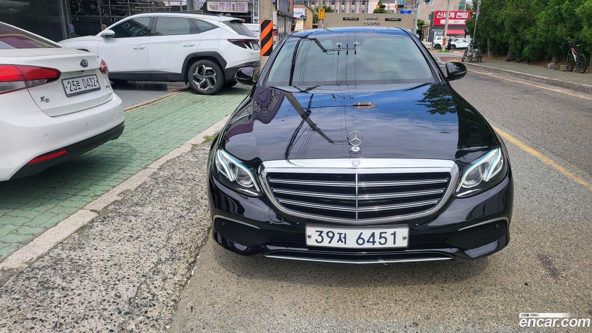 Main__Slider__Photo:E-Class Mercedes-Benz 2017.3-0