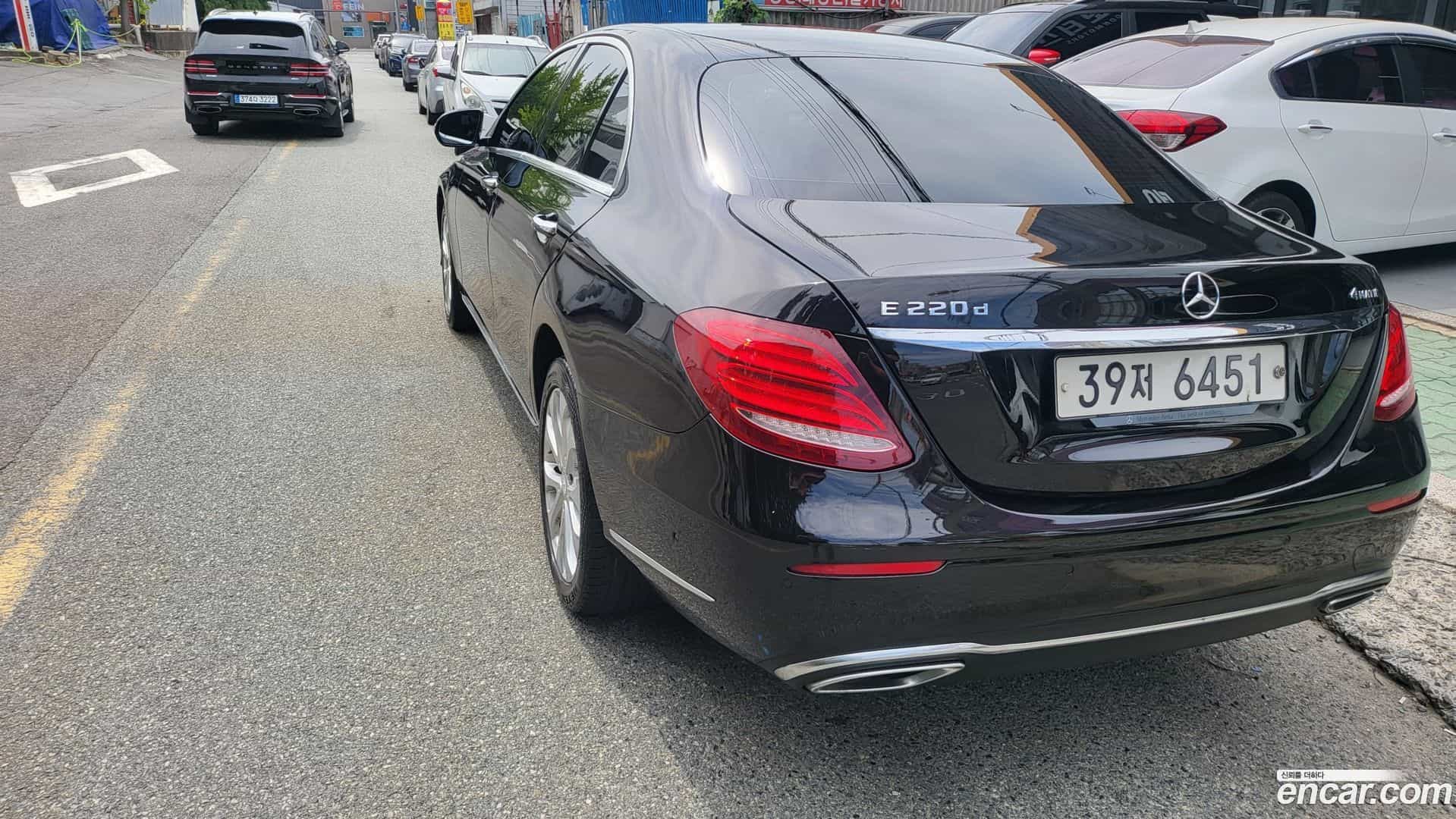 E-Class Mercedes-Benz 2017.3-OUTER-006