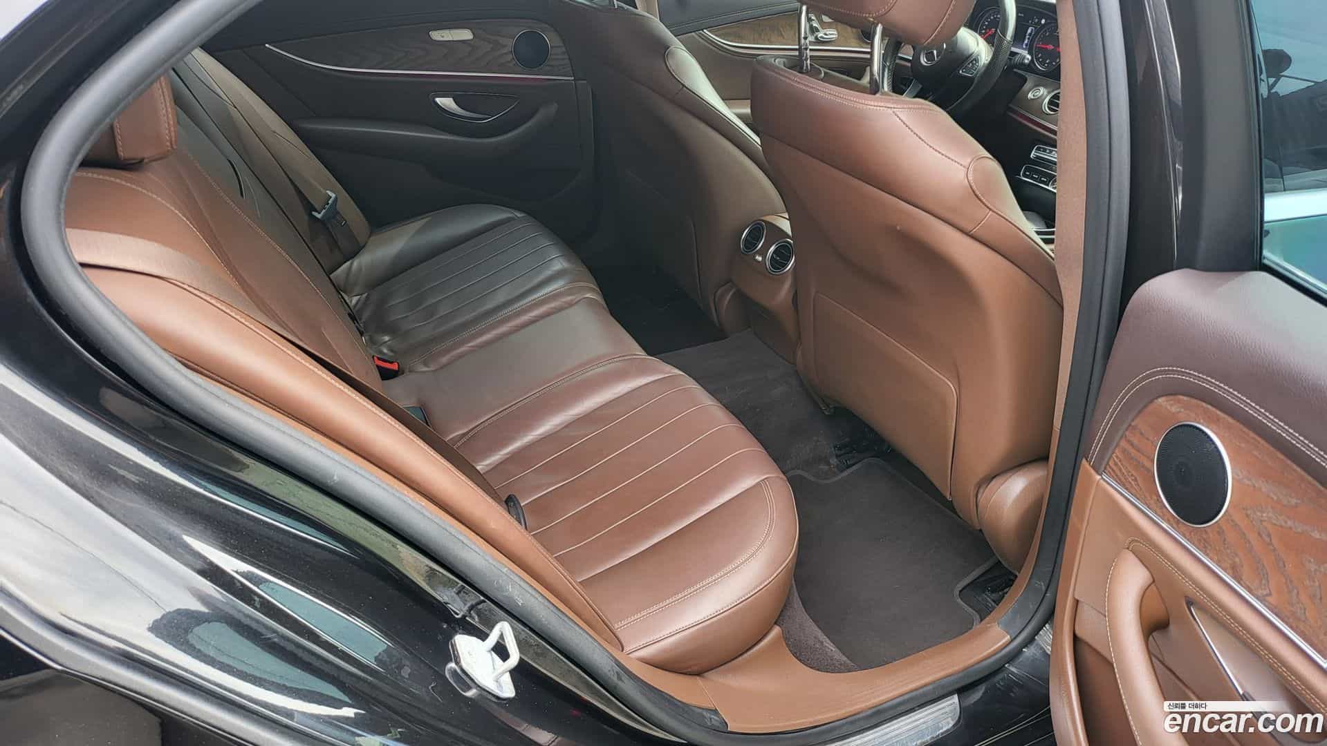 E-Class Mercedes-Benz 2017.3-INNER-009