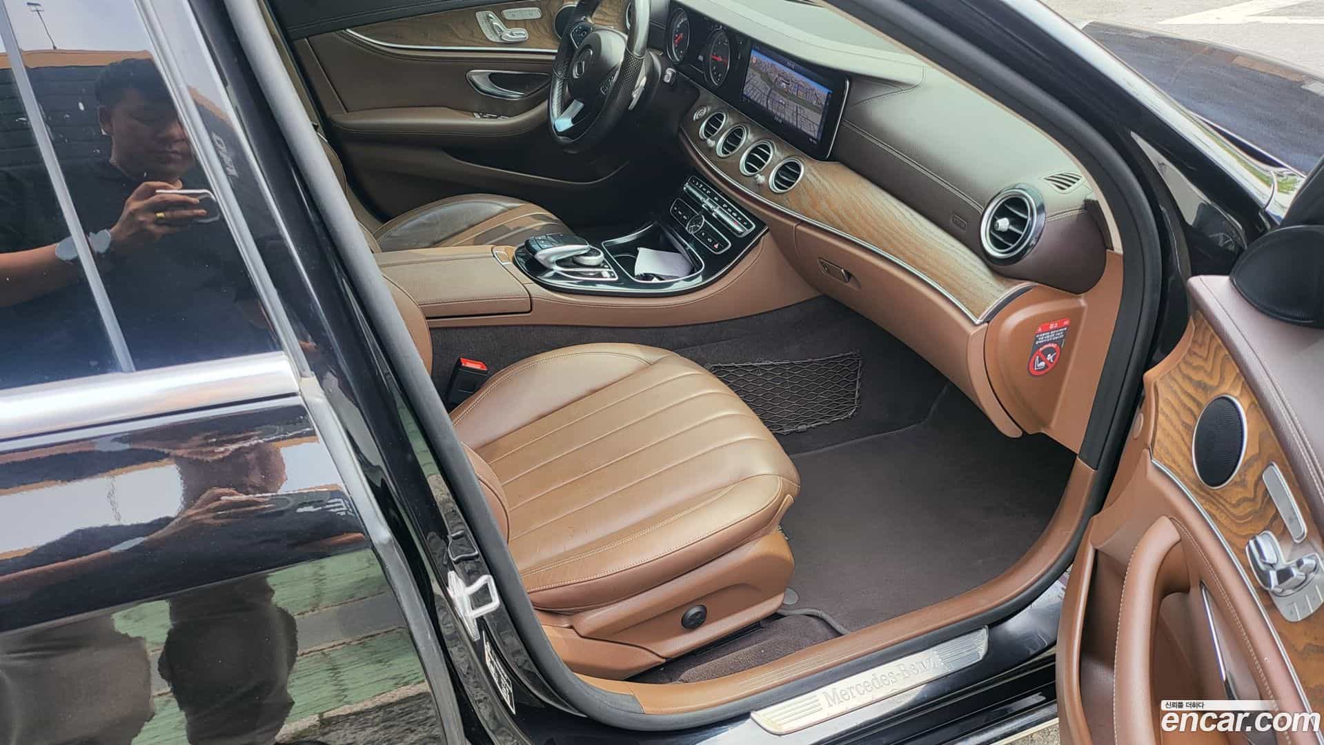 E-Class Mercedes-Benz 2017.3-INNER-010